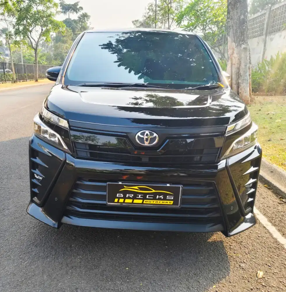 Toyota VOXY 2.0 AT 2018 (TDP 45 Jt Angs 5.125 Jt x 59)