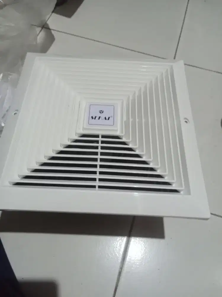 Sekai MVF 1091, kipas ventilasi berukuran 10 inch.