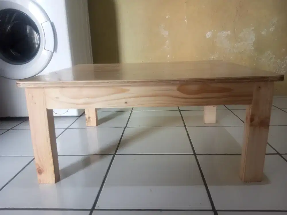 Meja belajar/meja makan lesehan ukuran 70*60*30 NEGO