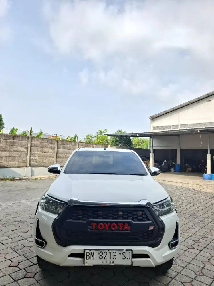 Hilux DC 2023 G manual. Km 79rb antik full aksesoris
