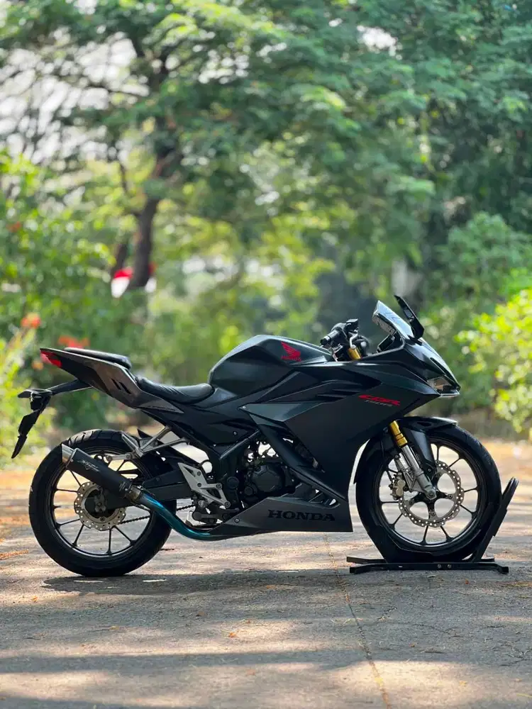 HONDA NEW CBR150R HITAM 2021 KM RENDAH FULL ORI