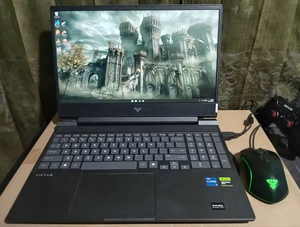 Laptop Gaming HP Victus 15 – RTX 4050 6GB | Like New