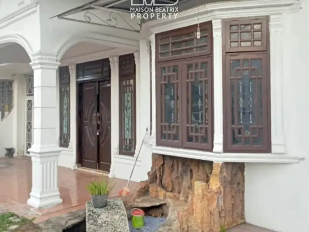 DIJUAL RUMAH RAPIH SIAP HUNI SANGAT TERAWAT DEKAT AKSES TOL & STASIUN  GRIYA LOKA, BSD