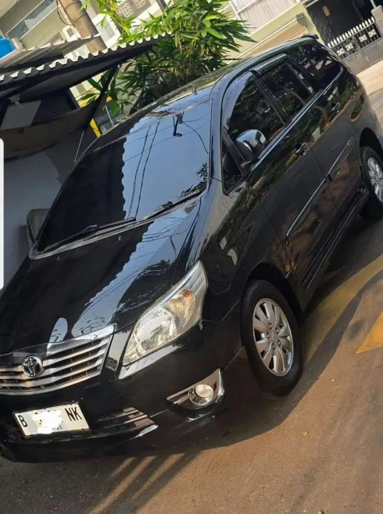 Kijang Innova 2011 Captain Seat Pribadi