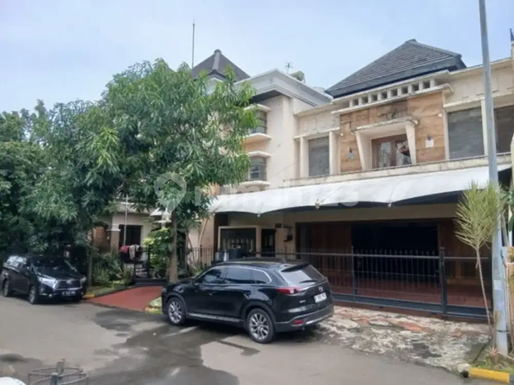 Turun Turun Harga!!! Rumah Mewah Full Marmer Lokasi Strategis di Puspitaloka BSD