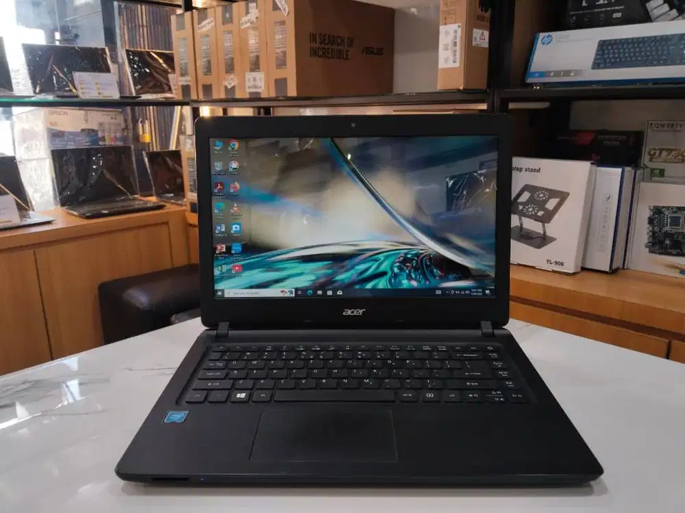 MURAH BANGET!! ACER ASPIRE ES1-432 CELERON N3350/RAM 4GB/SSD 120GB/14