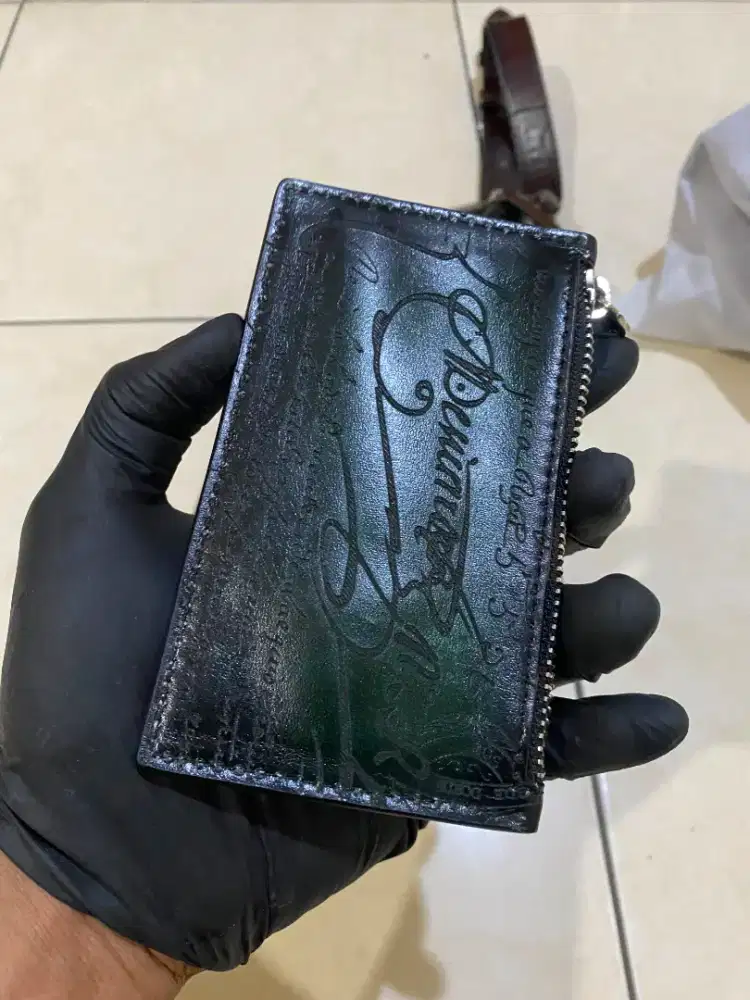 Card holder berluti green kaligrapi leather