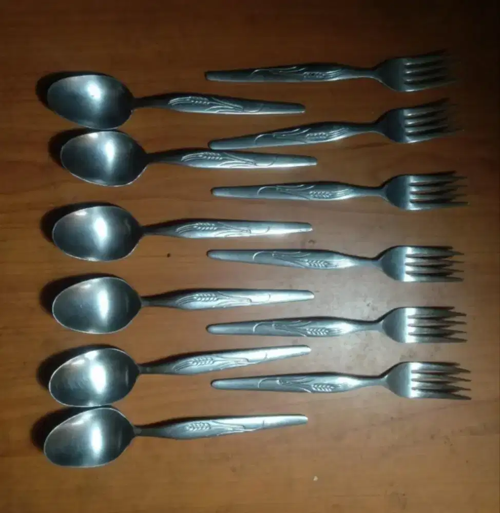 6 pasang sendok & garpu makan stainless steel merk Rogers