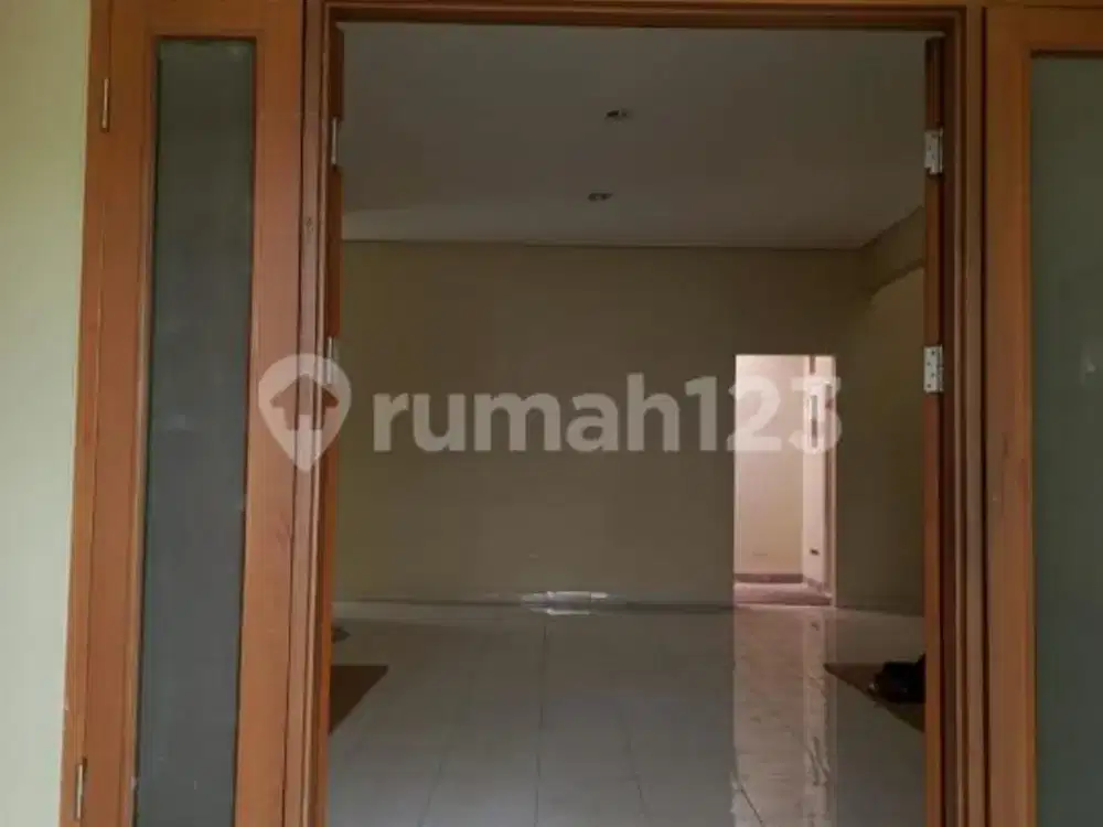 Dijual Rumah Hoek 1,5 Lantai Villa Melati Mas, Serpong Utara