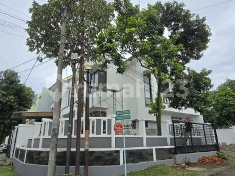 Rumah Baru Renovasi dan Posisi Hook 2 Lantai di Nusaloka BSD City