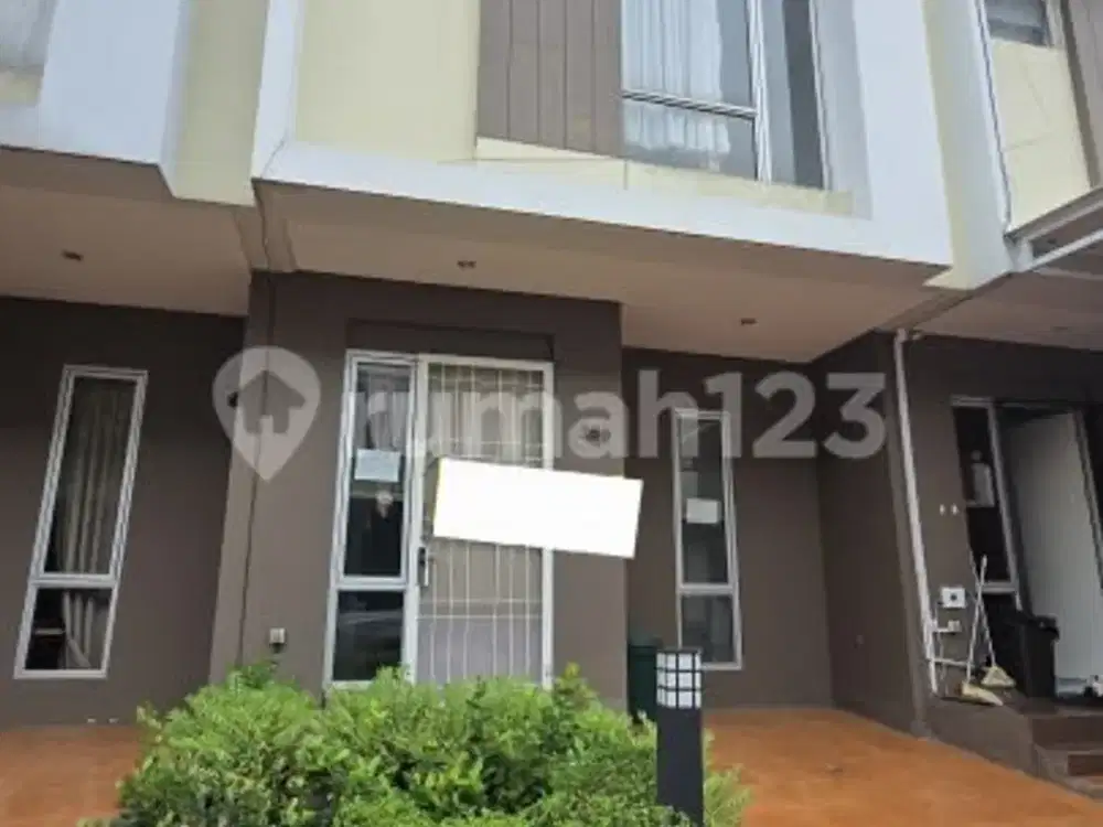 Turun Harga!!!! Dijual Rumah 2 Lantai HGB Ada Ac di Malibu Village Gading Serpong