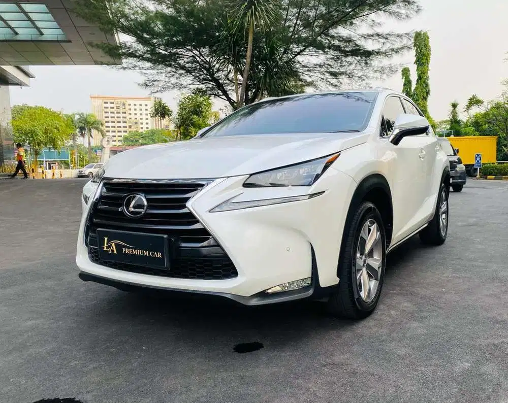 LEXUS NX 200 t nik 2015 F-SPORT DI JUAL CEPAT