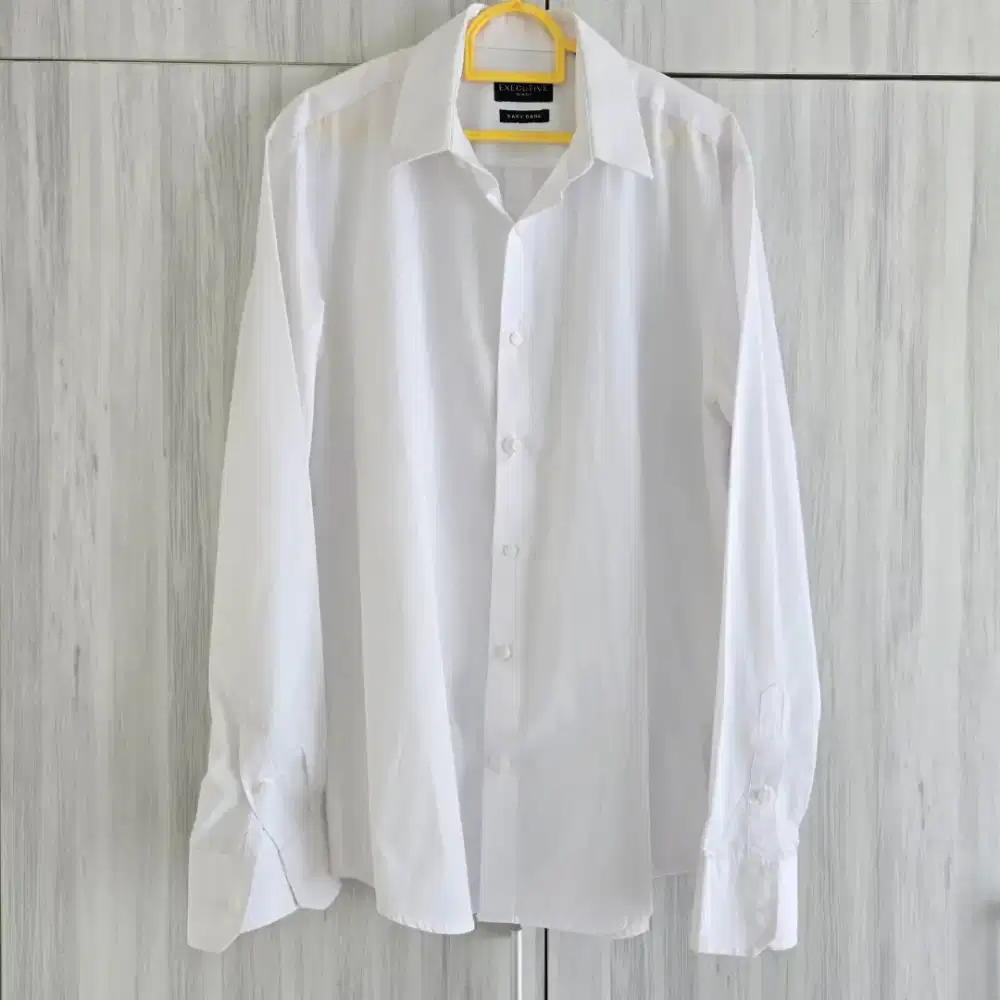 Kemeja putih polos EXECUTIVE size 16 slimfit