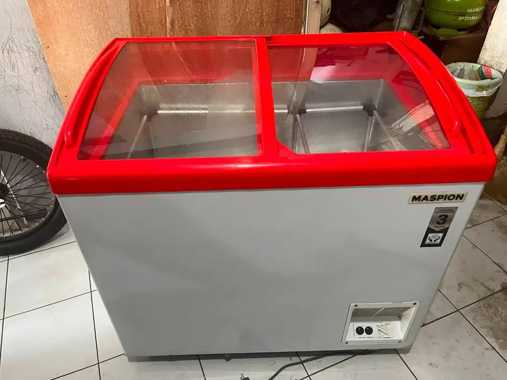 Maspion Freezer 200 Liter (second)