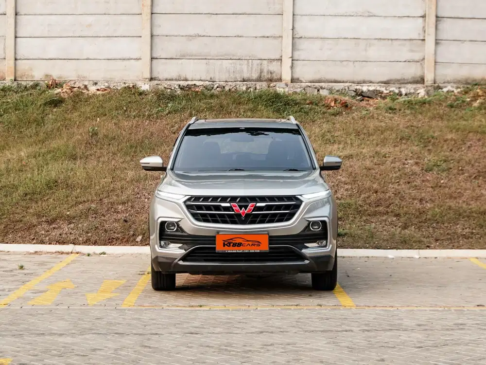 Wuling Almaz 1.5L T Lux CVT AT 2019 Abu-Abu