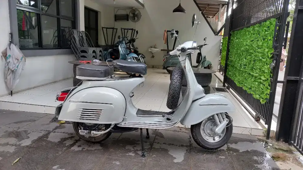 Vespa Sprint Latin th 71 full premuim restore