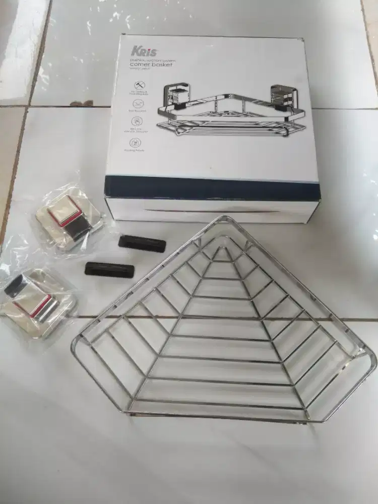 Tempat peralatan mandi Sudut kamar mandi Merk KRIS