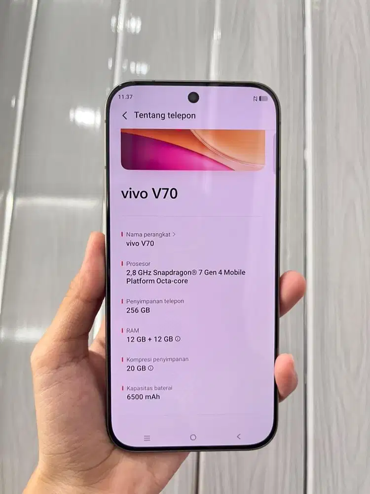Vivo V70 ram 12 memori 256Gb