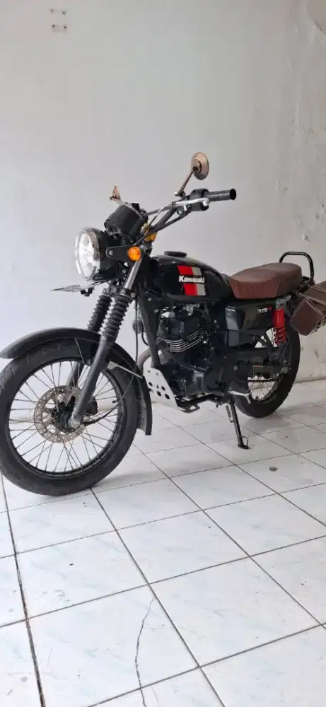 Kawasaki W175tr