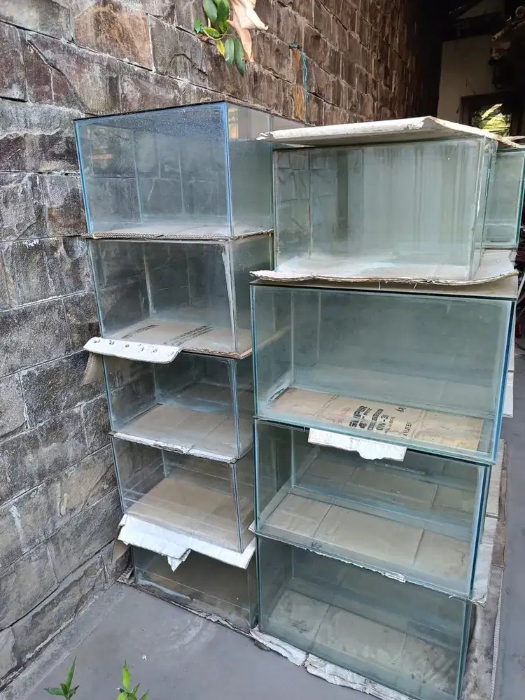 Jual murah aquarium 35k saja per pc