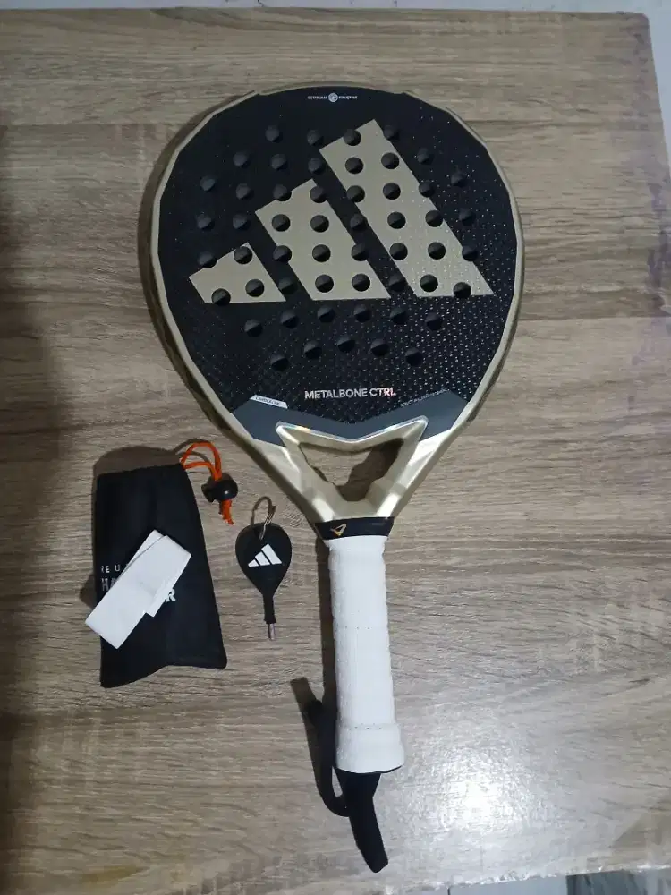Dijual second raket Adidas Metalbone CTRL 3.4 th 2025