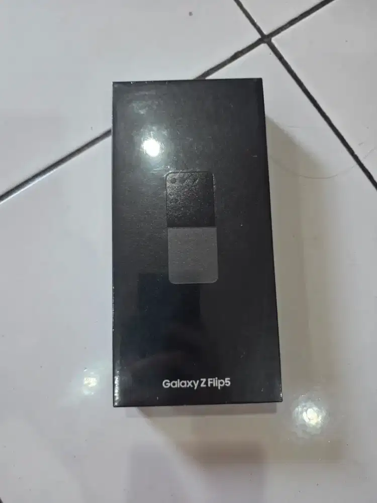Samsung Z Flip 5 8/512gb SEIN