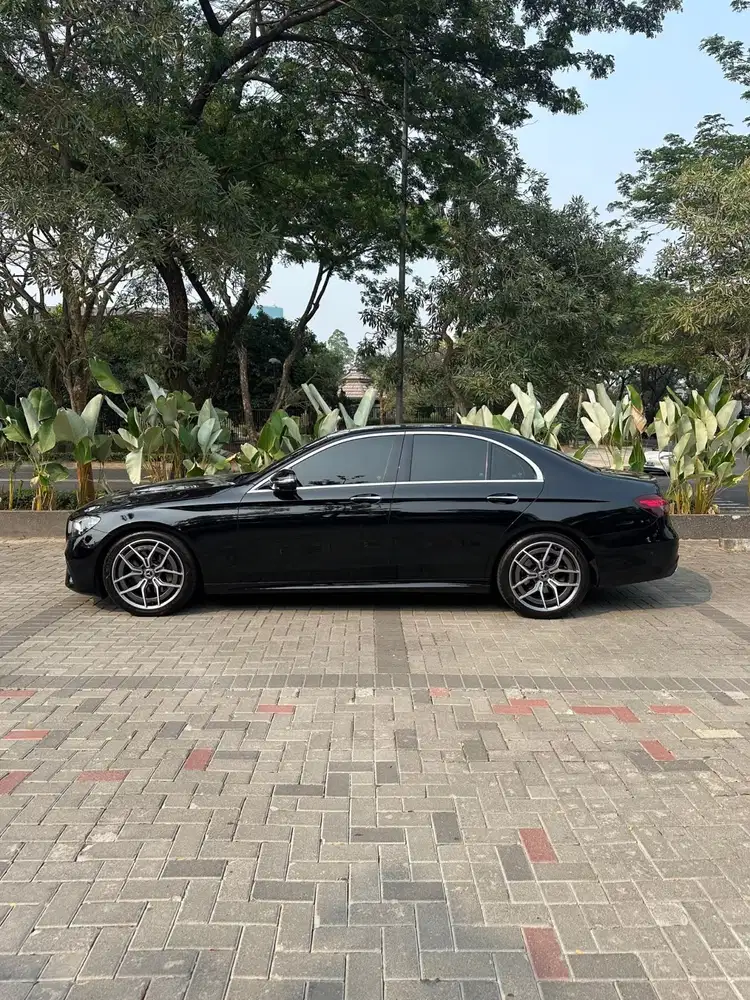 Mercedes Benz E300 AMG 2021 Bergaransi