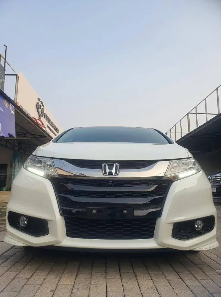 Honda Odyssey E 2017 Putih