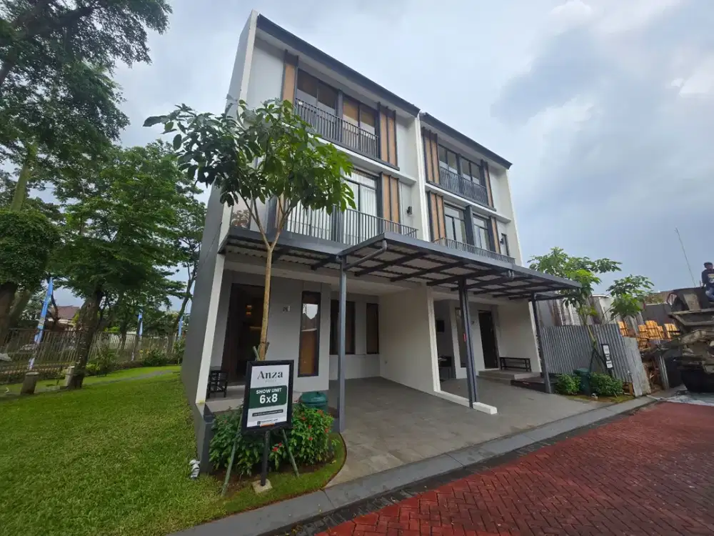 DIJUAL RUMAH 3 LANTAI DI GADING SERPONG TANGERANG RAPIH BANGET FULL CLUSTER