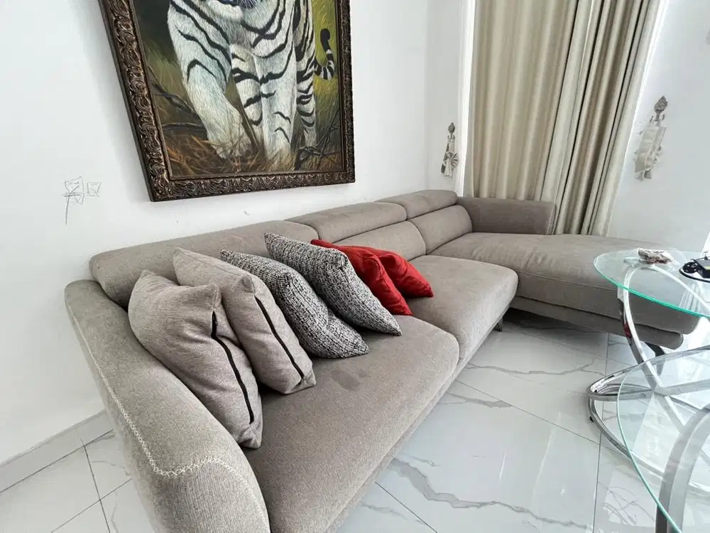 Sofa ruang keluarga like new