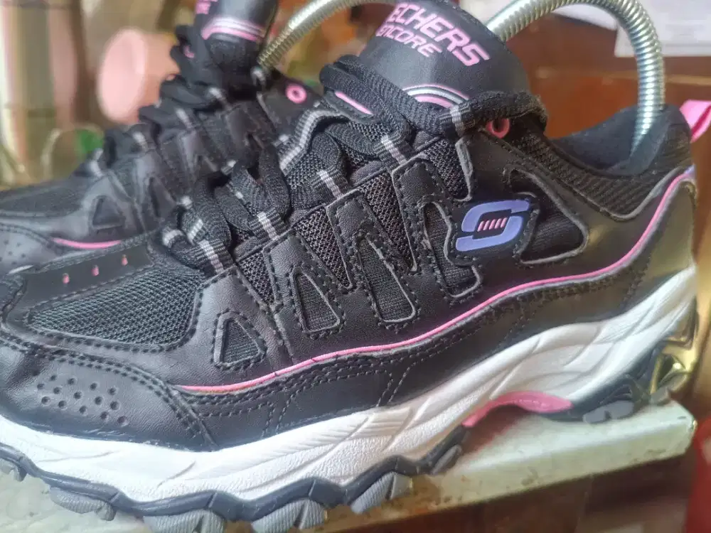Sepatu skechers encore size 36 insole 24cm