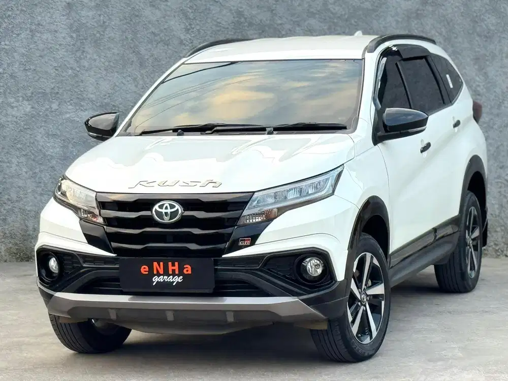 NEW TOYOTA RUSH GR SPORT 1.5 A/T 2025.. eNHa garage Semarang..