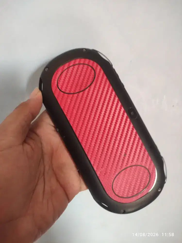 ps vita slim 2000