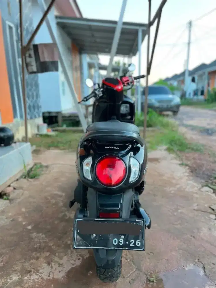Scoopy Stylish Merah