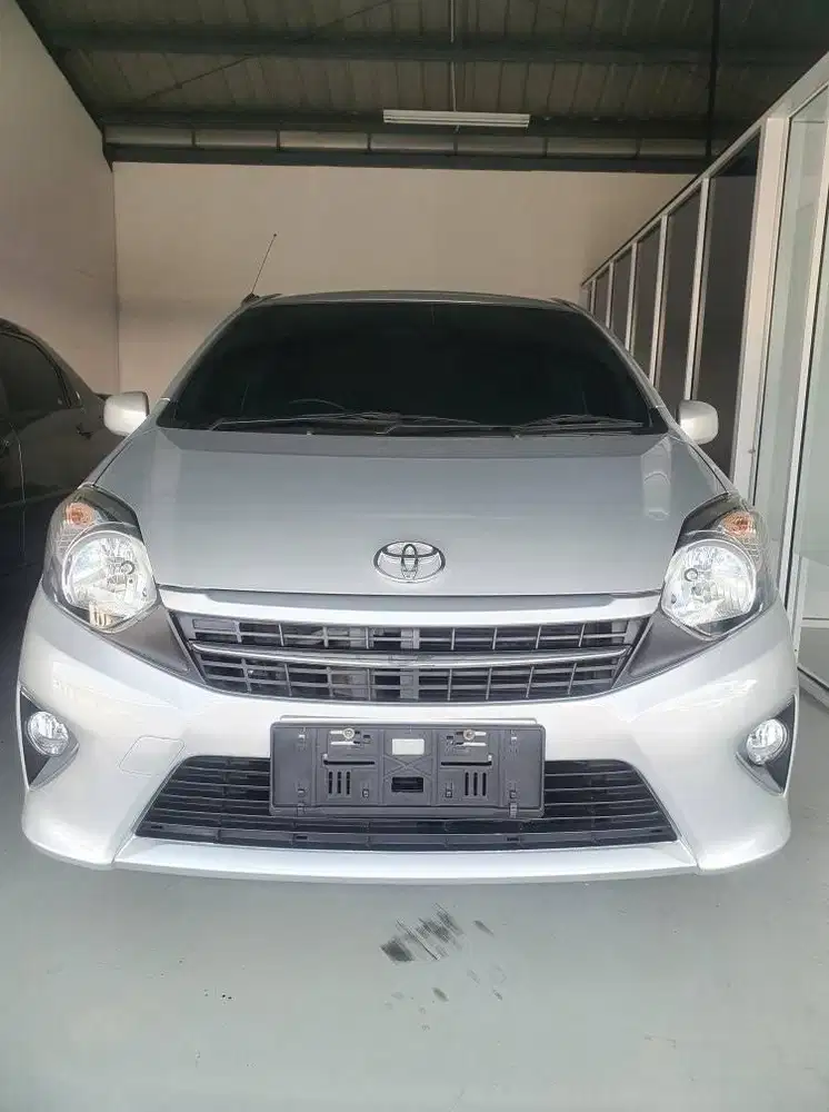 Toyota Agya E MT 2017 Silver Siap Pakai Bebas Lakban