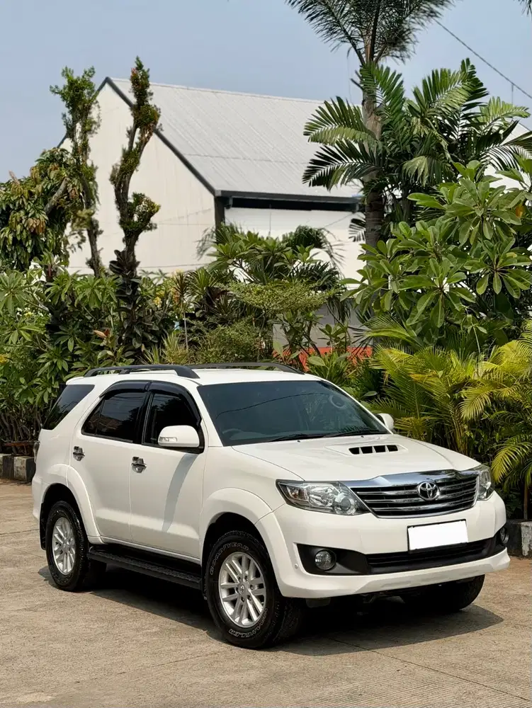 {Harga Cash} Toyota Fortuner G VNT 2.5 A/T Diesel 2013
