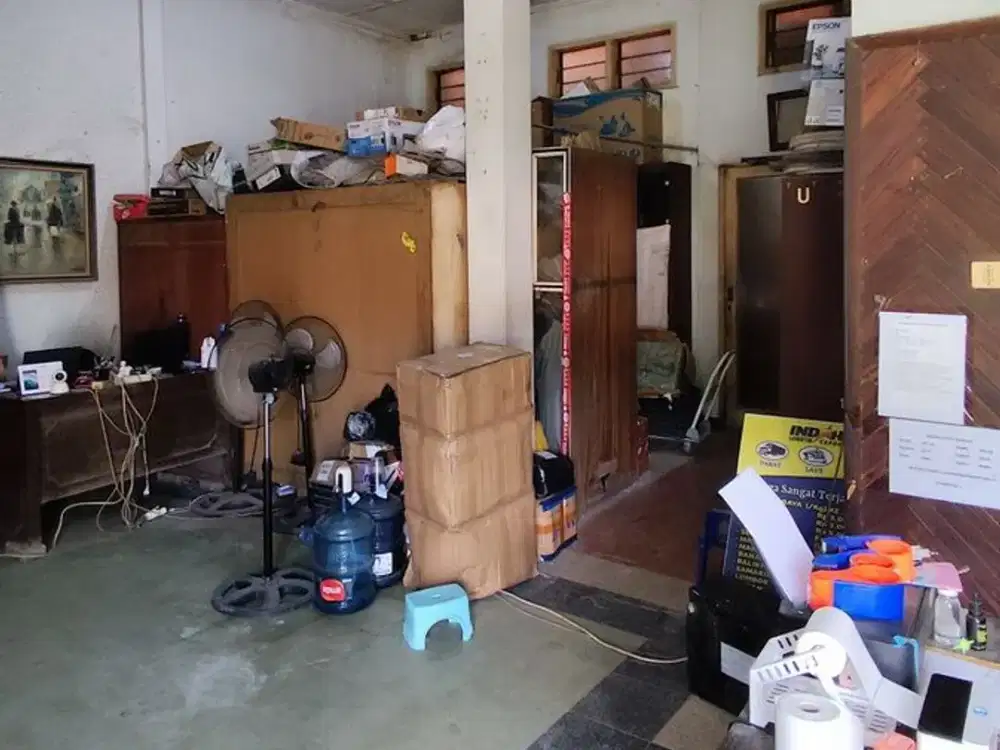Rumah dijual hitung tanah pusat kota Jalan Kinibalu