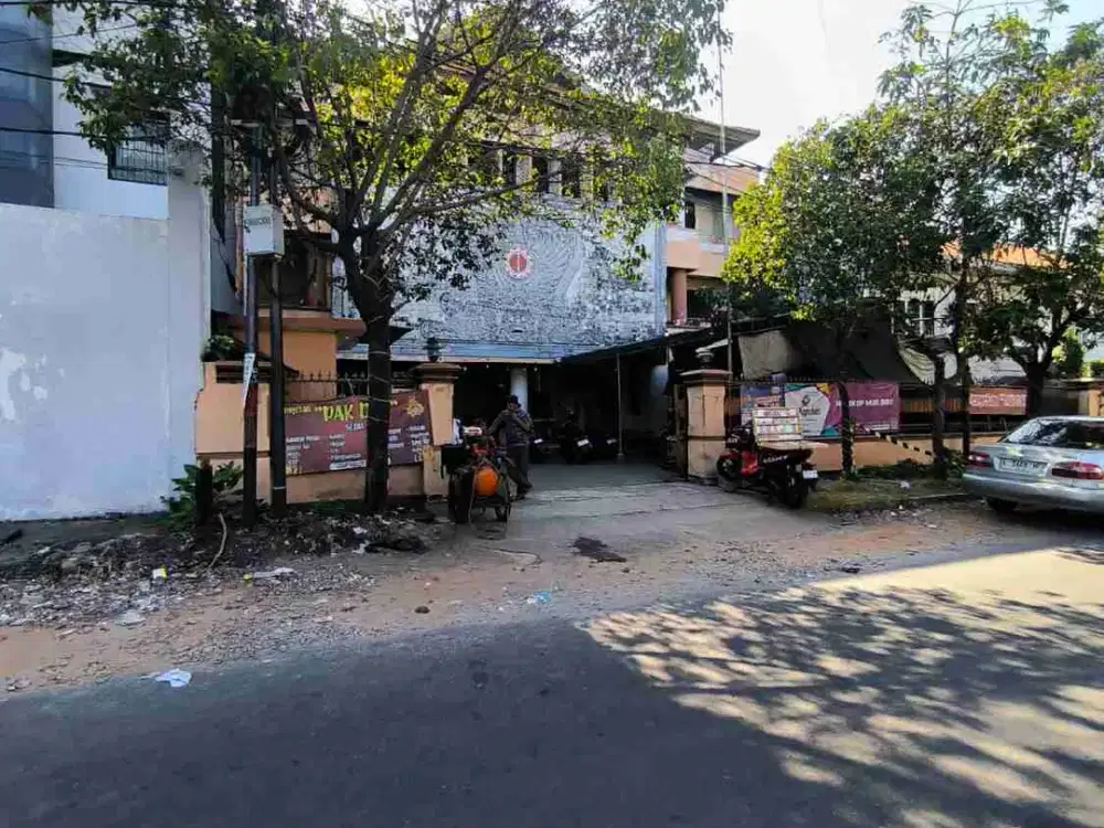 DIJUAL GEDUNG + TANAH STRATEGIS DI PERAK, SURABAYA