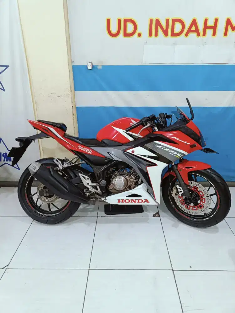 Plat L Surabaya Honda CBR 150R TAHUN 2016 PMK 2017 TIDAK BISA KREDIT