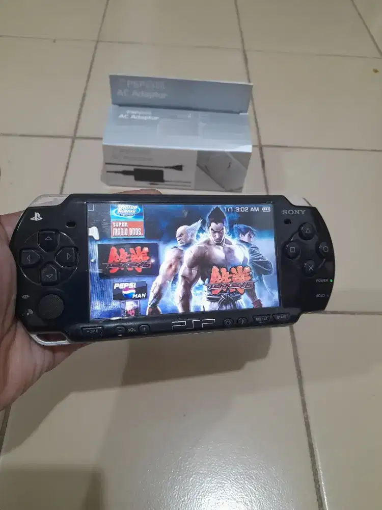 Psp slim seri 2000 Memory gede 16gb Full game