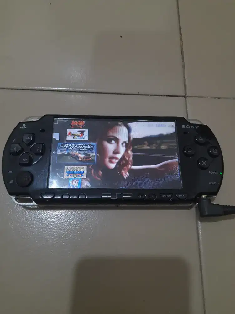 Jual Psp Slim Seri 2000 Normal Mines gak ada batre