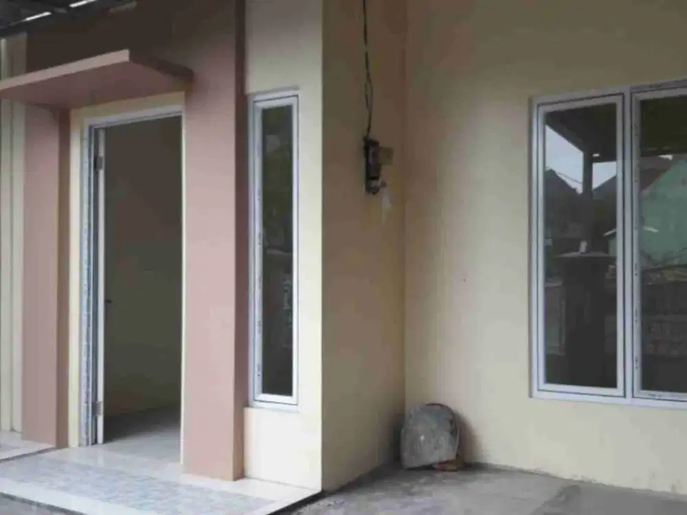 dijual rumah 2 lantai di citra raya Cikupa cluster pesona