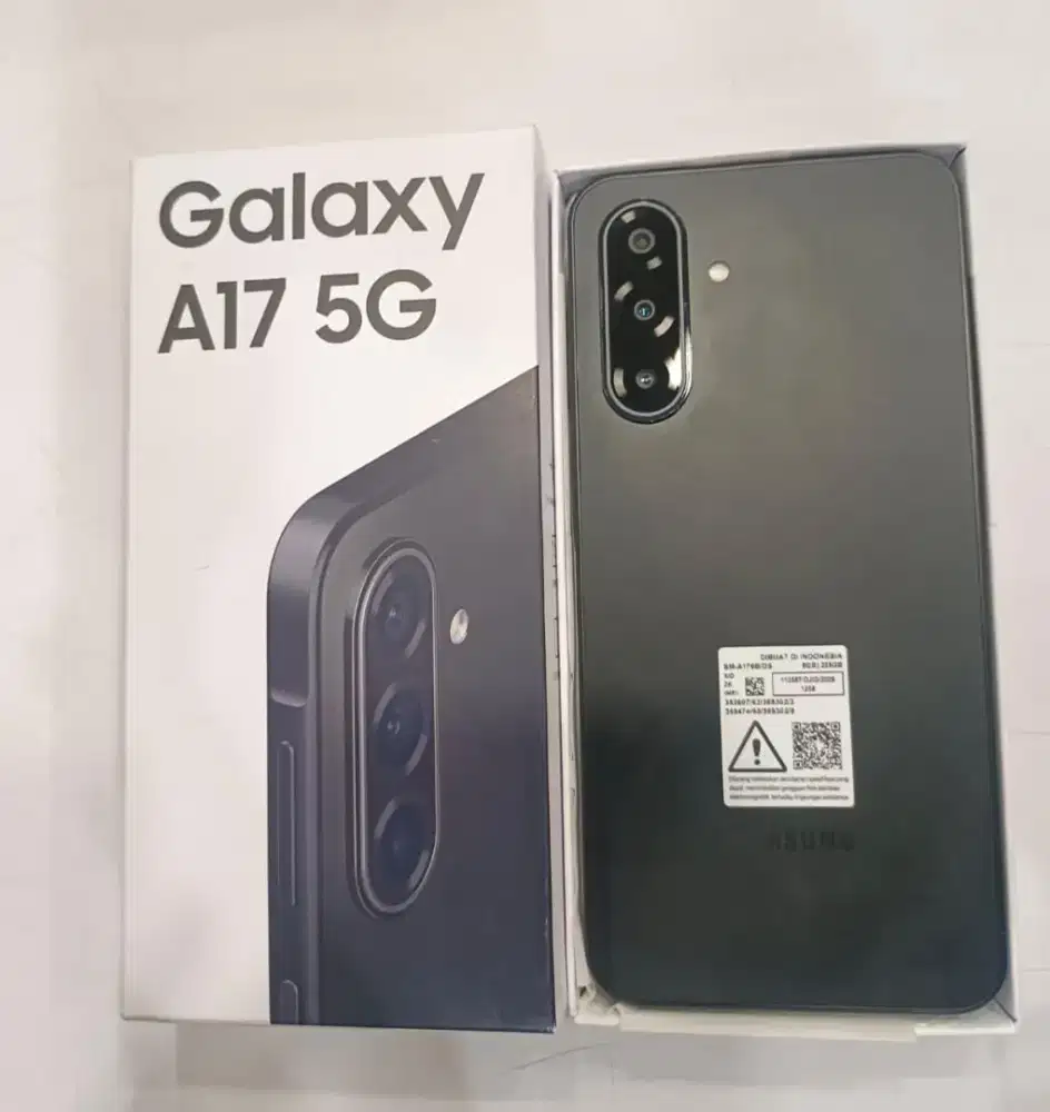 Second Samsung Galaxy A17 5G 8/256GB lengkap garansi Jul 2027