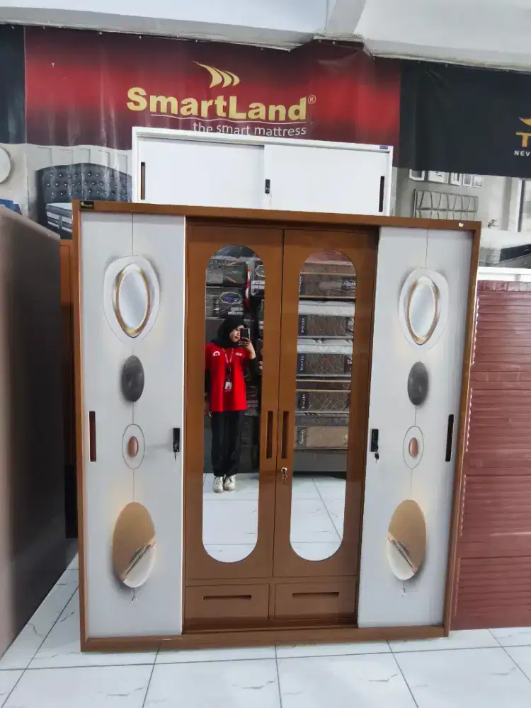 PROMO CICILAN LEMARI PAKAIAN 4 PINTU SLIDING