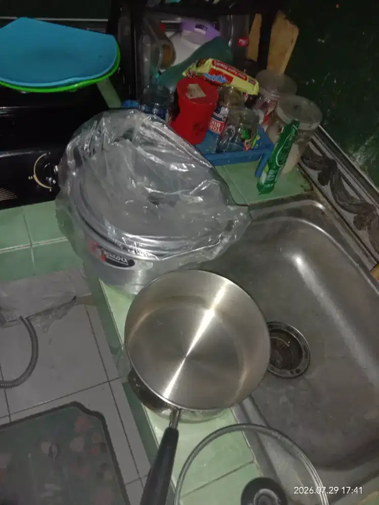 Perabotan rumah tangga borongan
