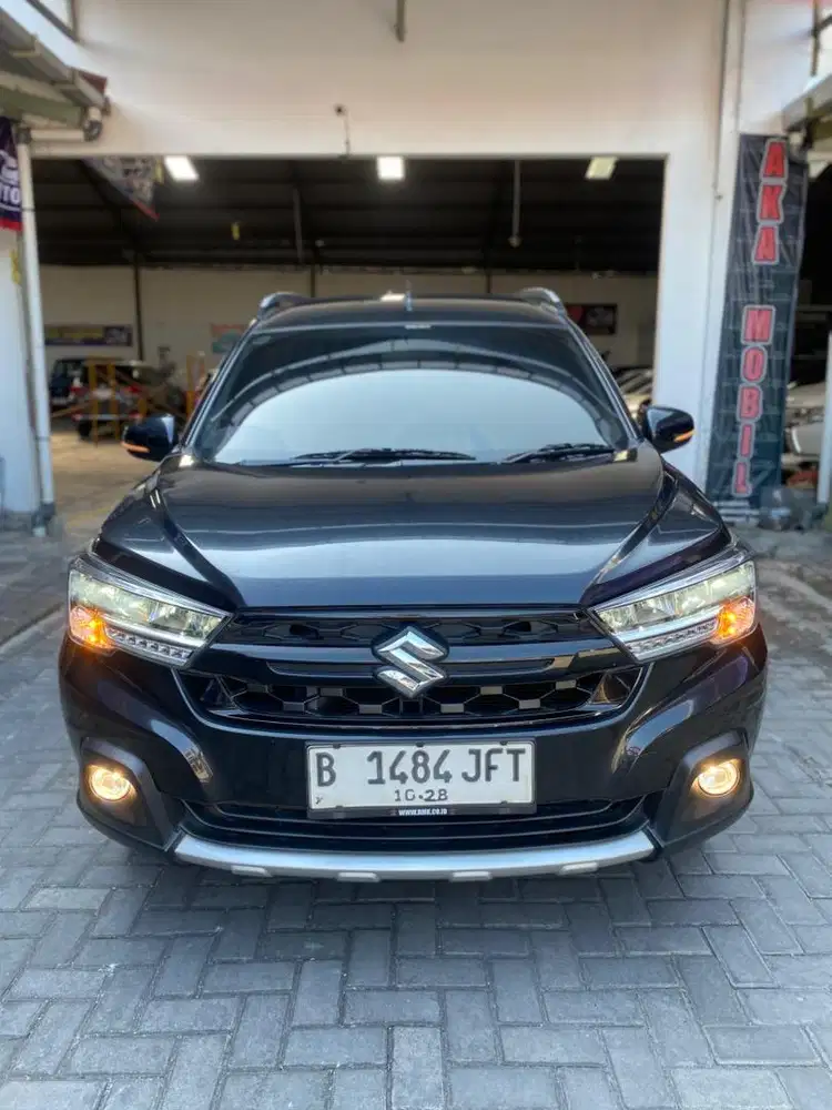 Suzuki XL7 Beta Hybird Matic 2023 Hitam Low KM Original Bebas Laka Ban