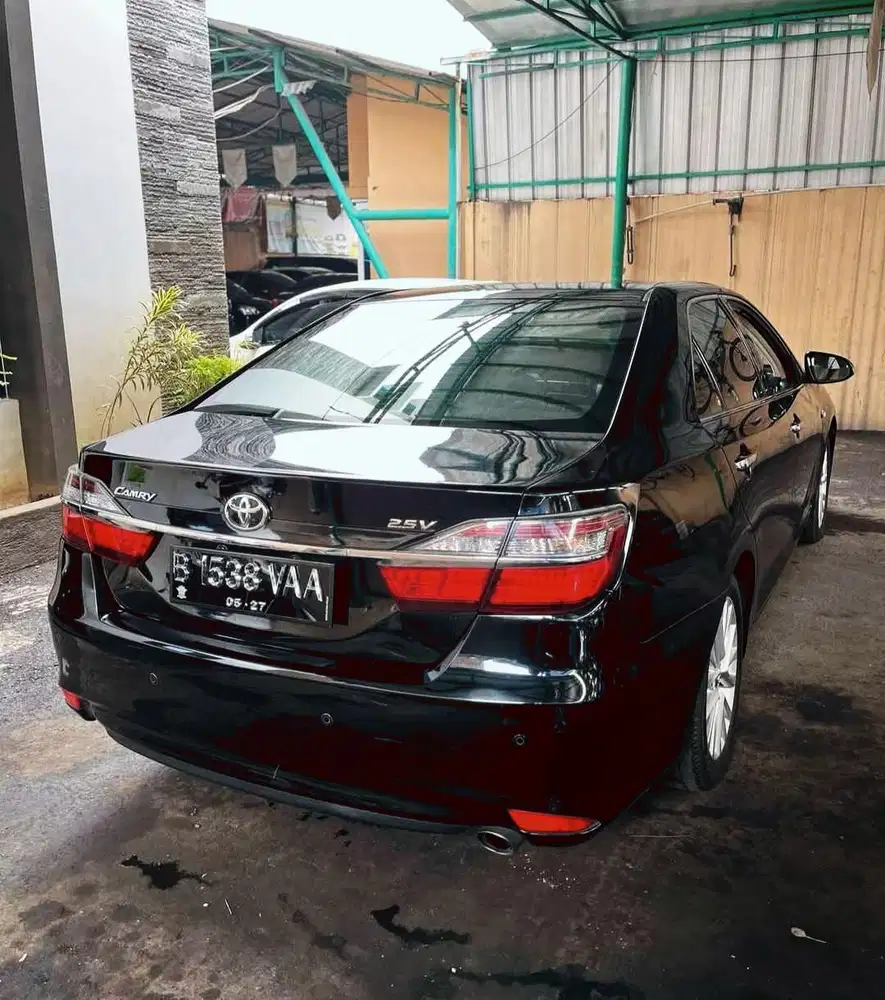 DP 5 JT CAMRY V 2.5 AT 2017 Solid Black Good Condition