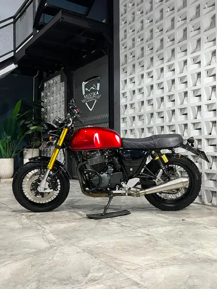 CLEVELAND MISFIT 400 2017 - Chintia Mustika
