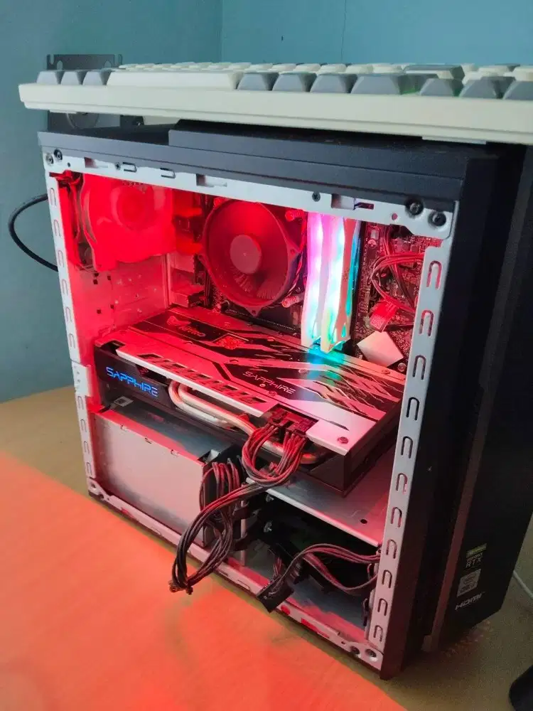 BU - Acer Nitro N50-610 Intel i7 Gen 10 10700 | 16GB DDR4 | SSD 240GB