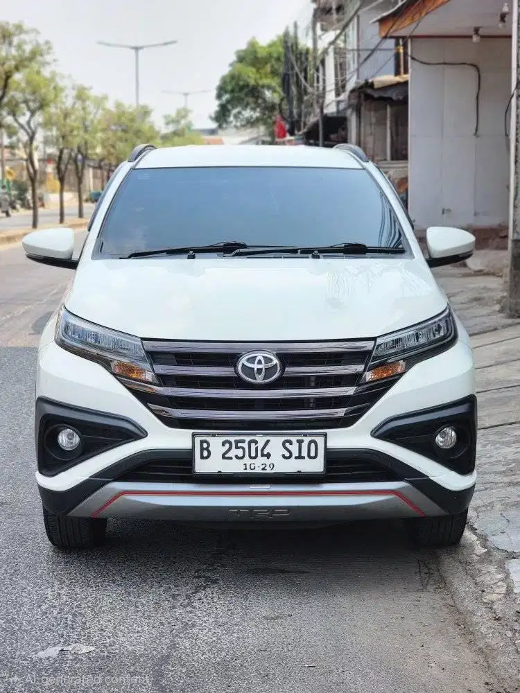 NEW RUSH TRD AT 2019 UNIT ISTIMEWA PAJAK PANJANG LOW KM GRESH !